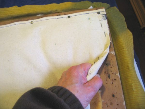 removing the fabric from the seat-4