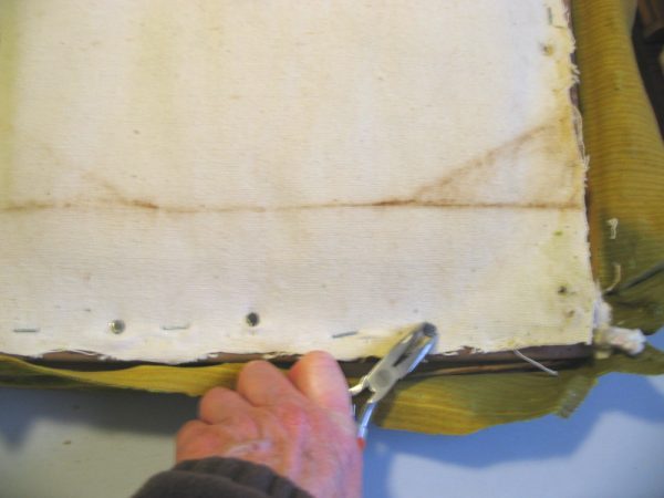 removing the fabric from the seat-3